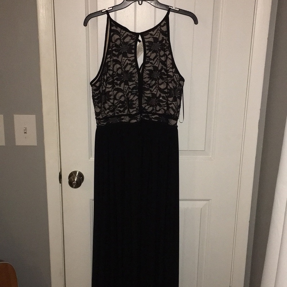Formal Sleeveless Gown